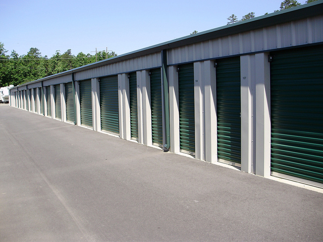 Beware Of Hoarding: How A Storage Unit Keeps Areas In Your Home Clear